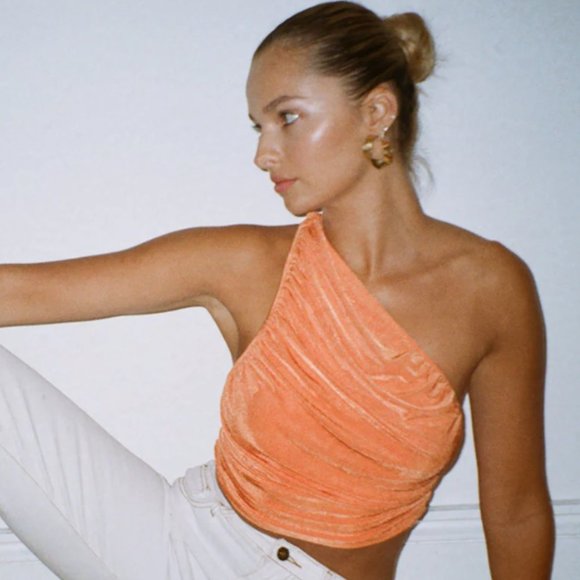 The Goddess Cop Orange | Lioness - Picture 1 of 7